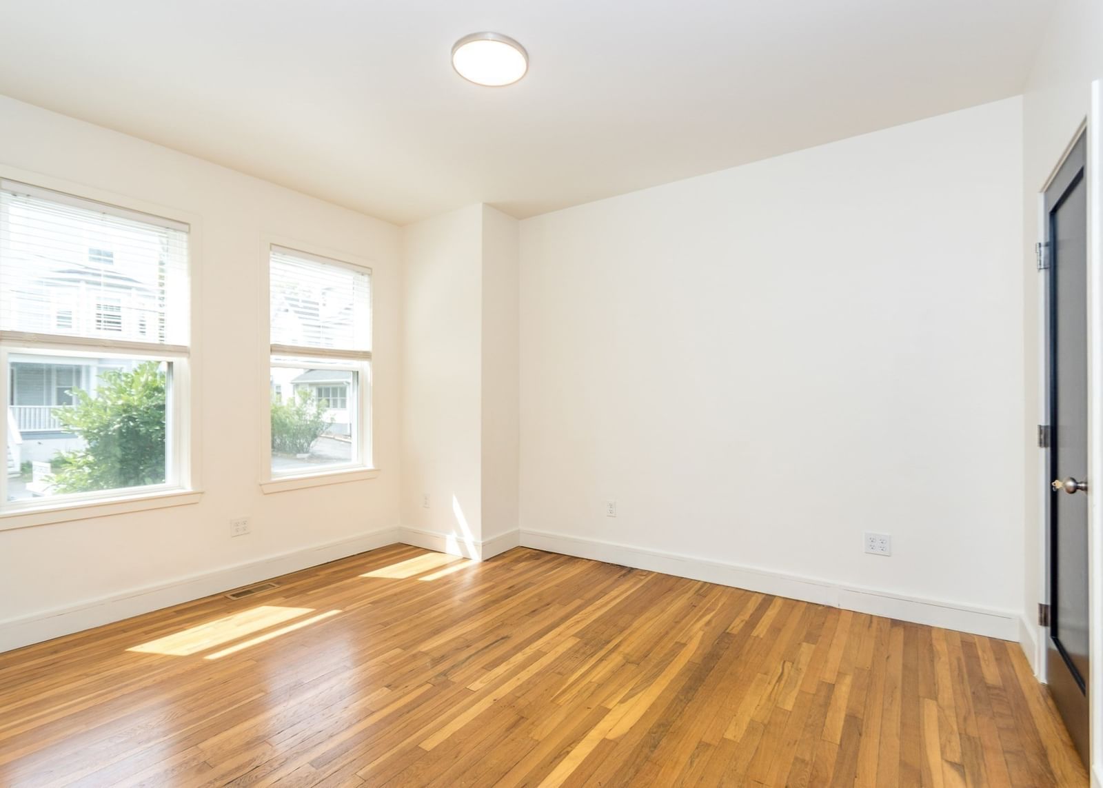 92 Brown Street #1 Waltham — Photo 5 of 17