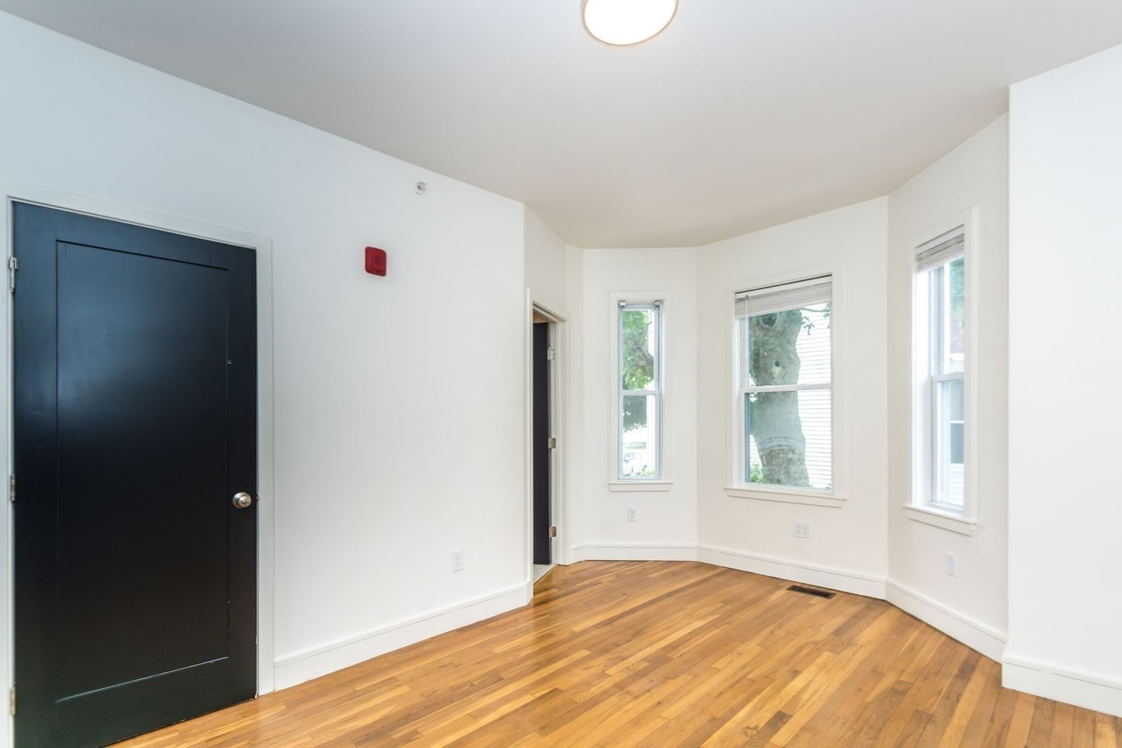 92 Brown Street #1 Waltham — Photo 7 of 17