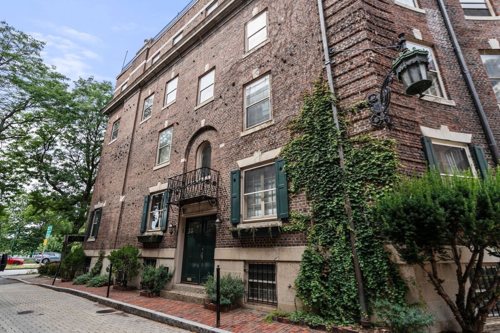 1 West Hill Place Boston — Photo 31 of 31