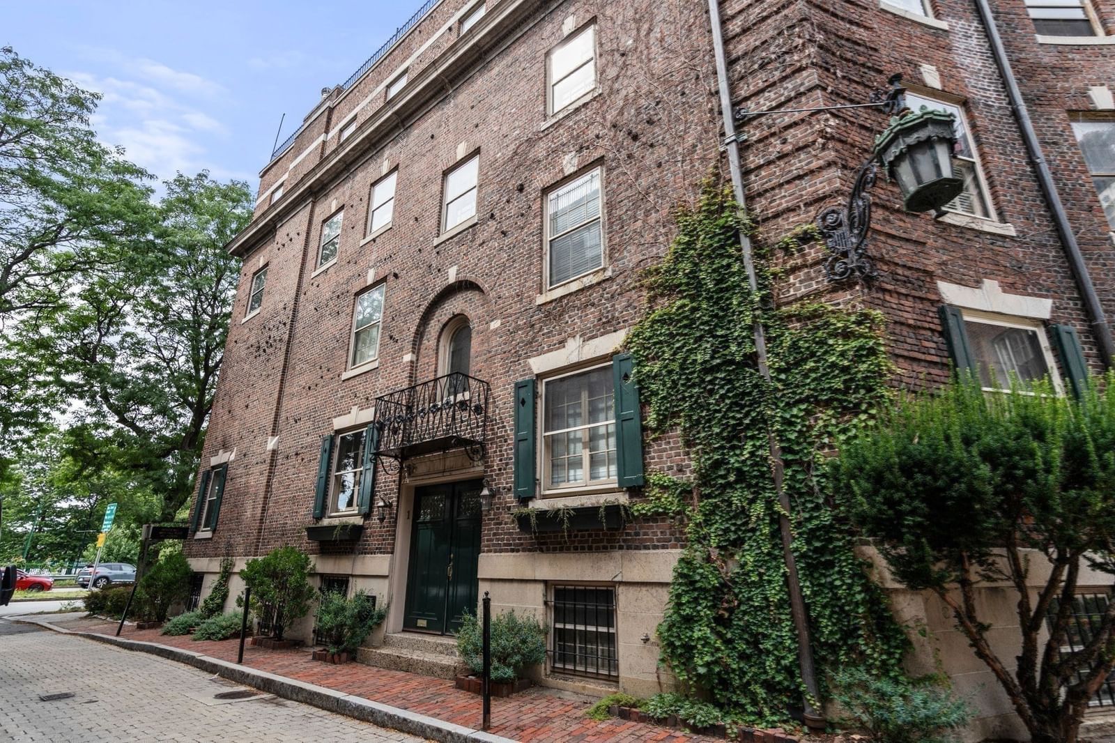 1 West Hill Place Boston — Photo 33 of 34