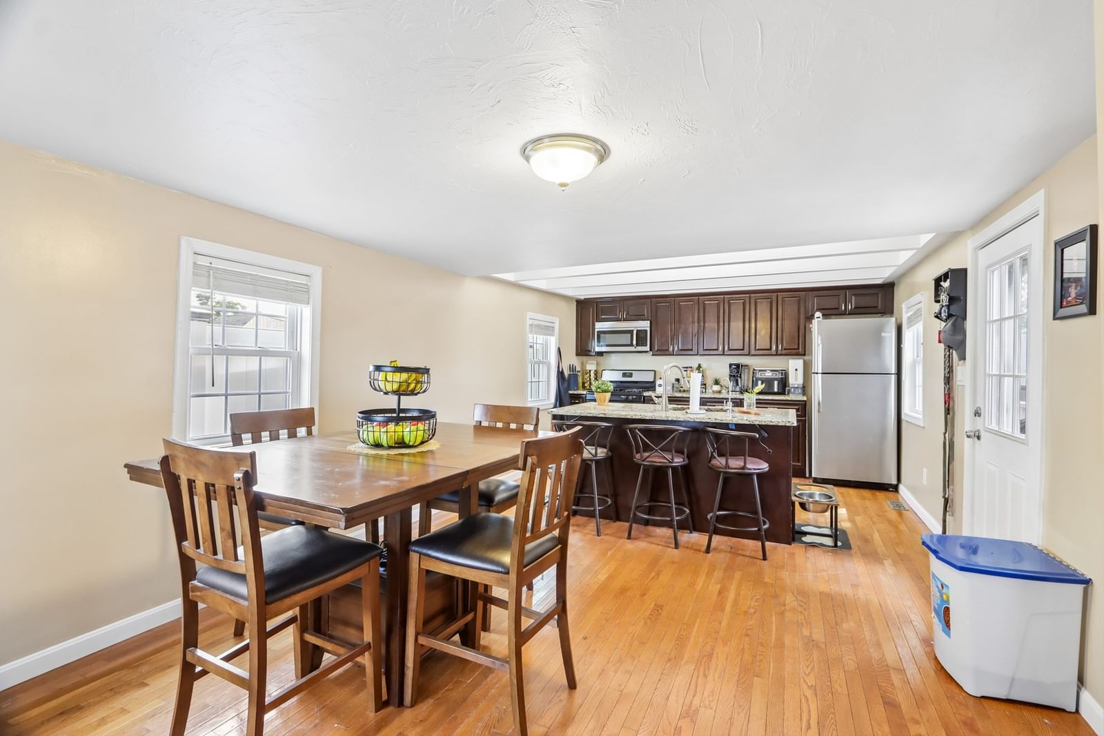 281 Washington St Taunton — Photo 4 of 31