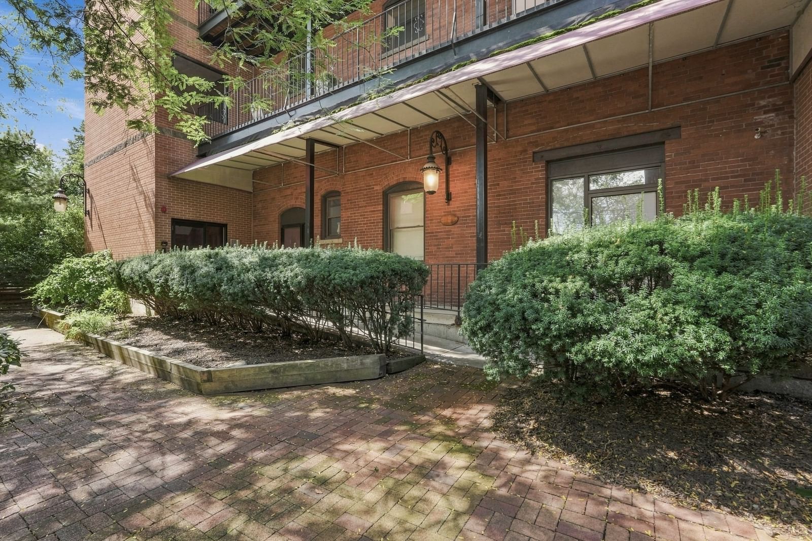 17 Hawley St. #201 Northampton — Photo 3 of 33