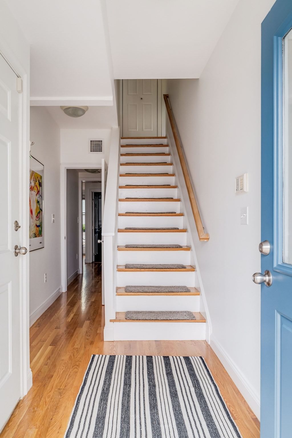 6 Rollins Court #6 Cambridge — Photo 2 of 37