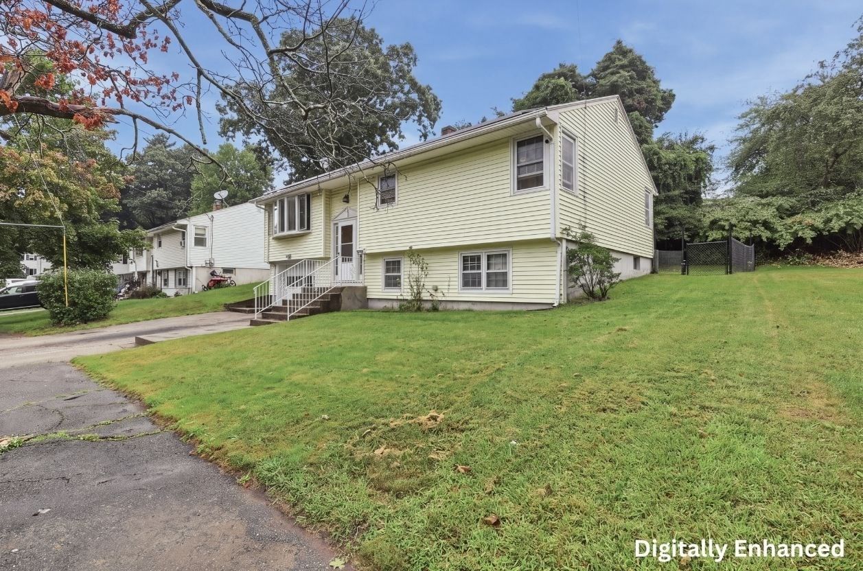 65 Harold Street Worcester — Photo 2 of 25