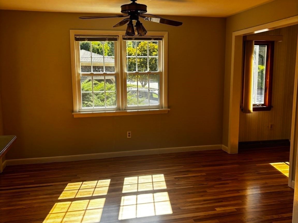 33 Chartley Brook Ln Attleboro — Photo 13 of 26