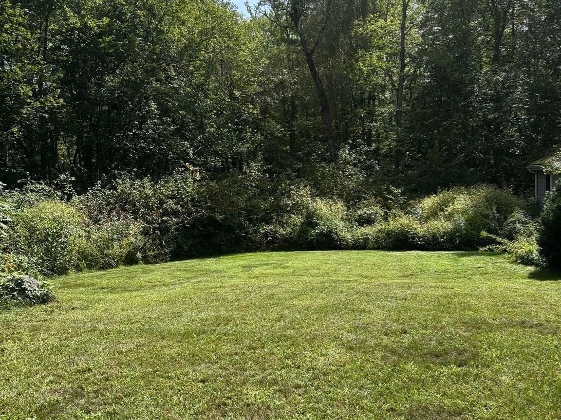 33 Chartley Brook Ln Attleboro — Photo 7 of 26