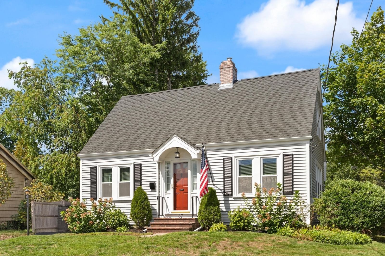 67 Woodard Ave Brockton — Photo 2 of 42