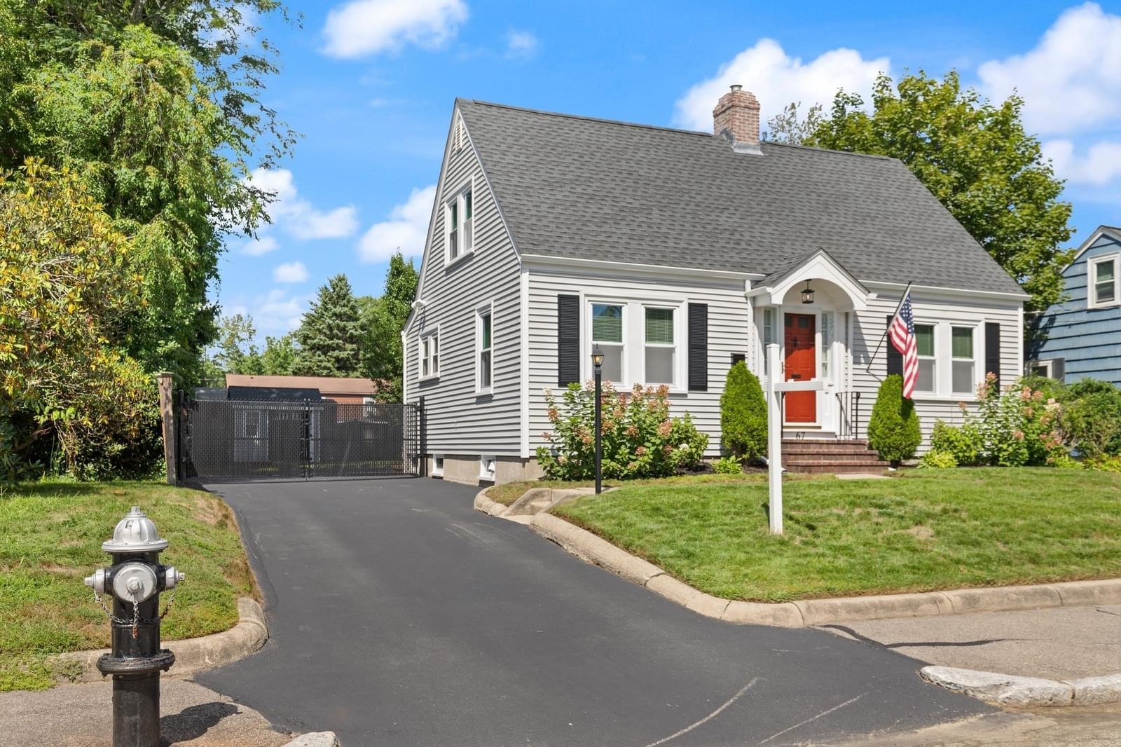 67 Woodard Ave Brockton — Photo 3 of 42