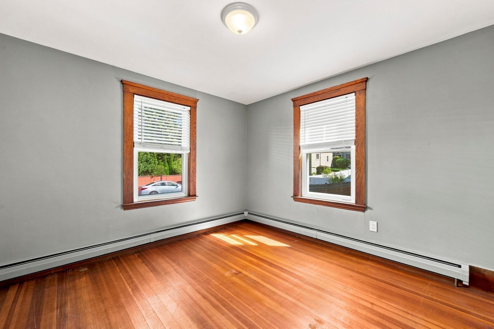 9 Gregg St Beverly — Photo 21 of 40