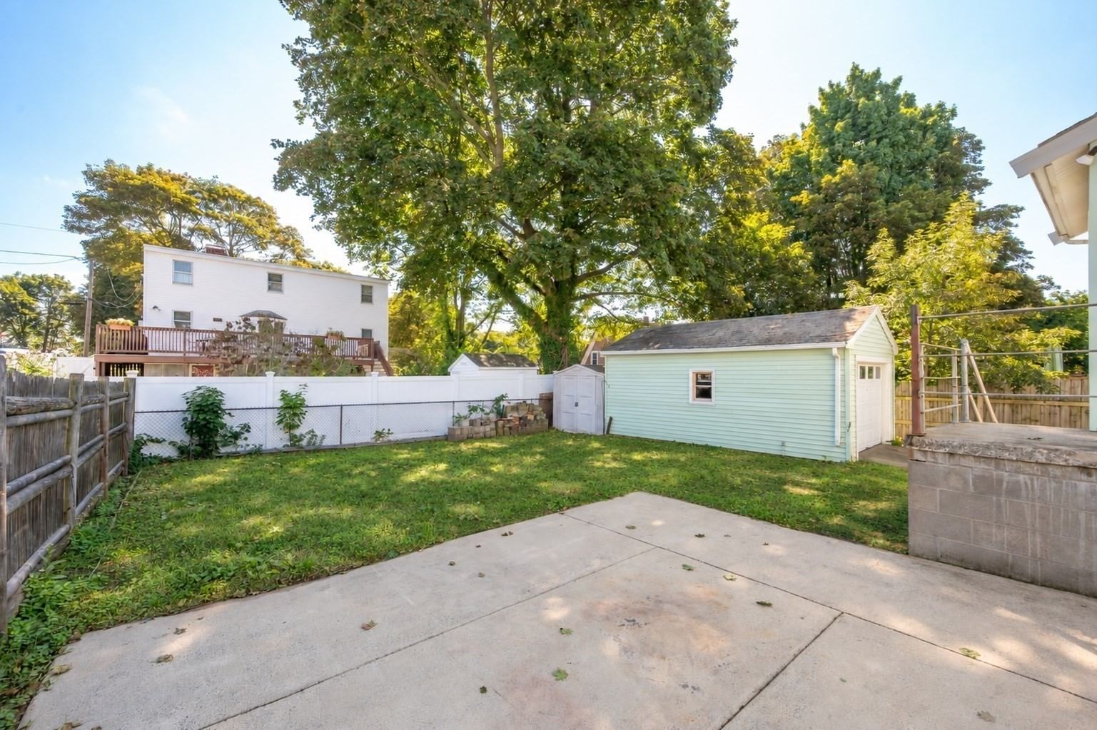 9 Gregg St Beverly — Photo 7 of 40