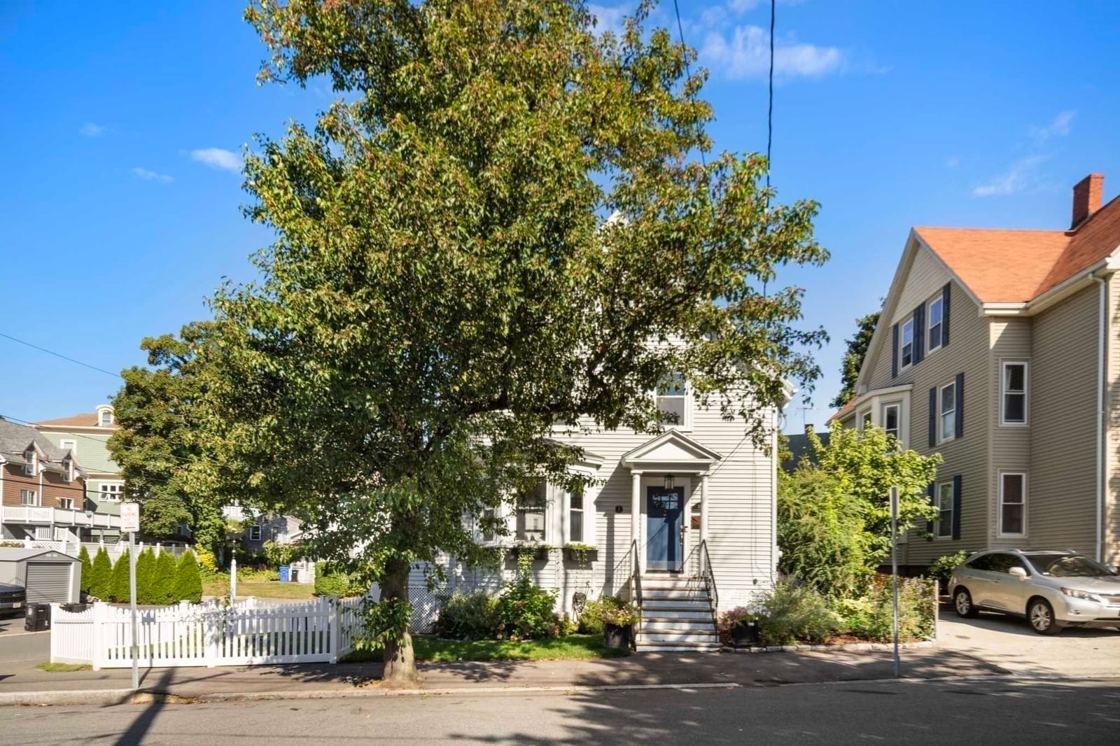 50 Columbia St Swampscott — Photo 3 of 39
