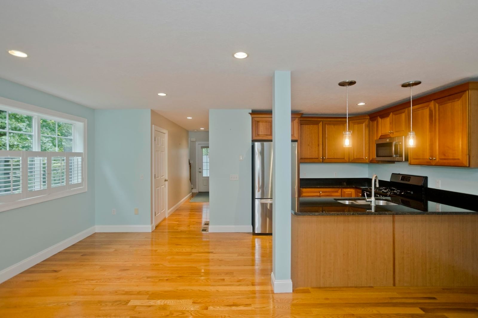 330 Haydenvielle Rd #D Northampton — Photo 16 of 42