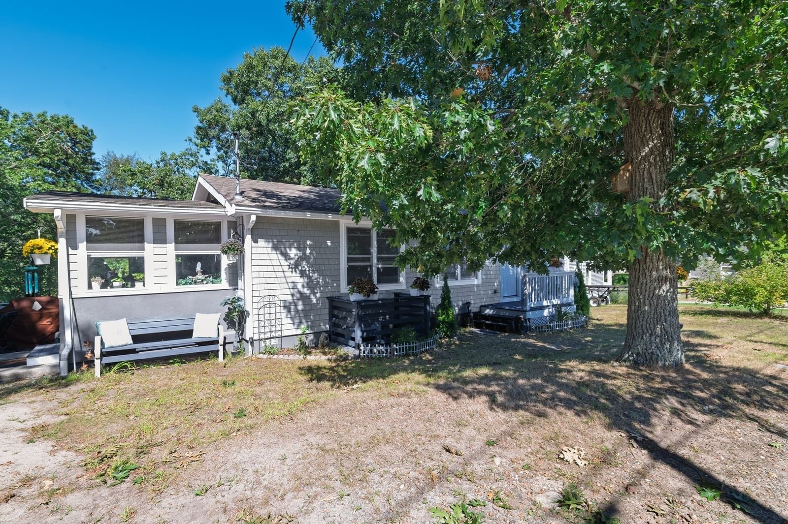 19 Ames Island Rd Wareham — Photo 3 of 37