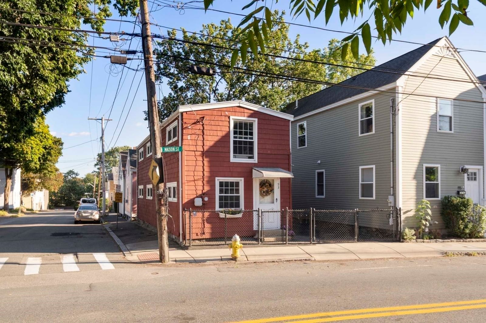 93 Mason St Salem — Photo 2 of 19