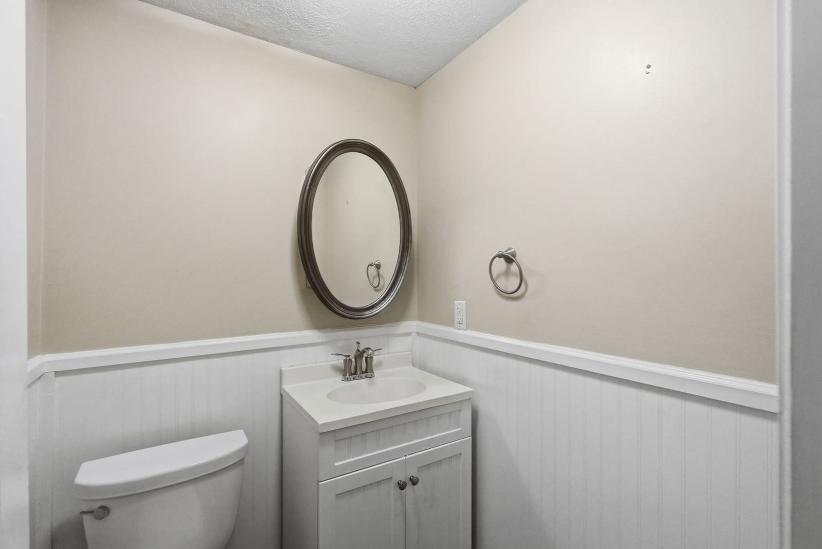 99 Central St #99 Woburn — Photo 31 of 37