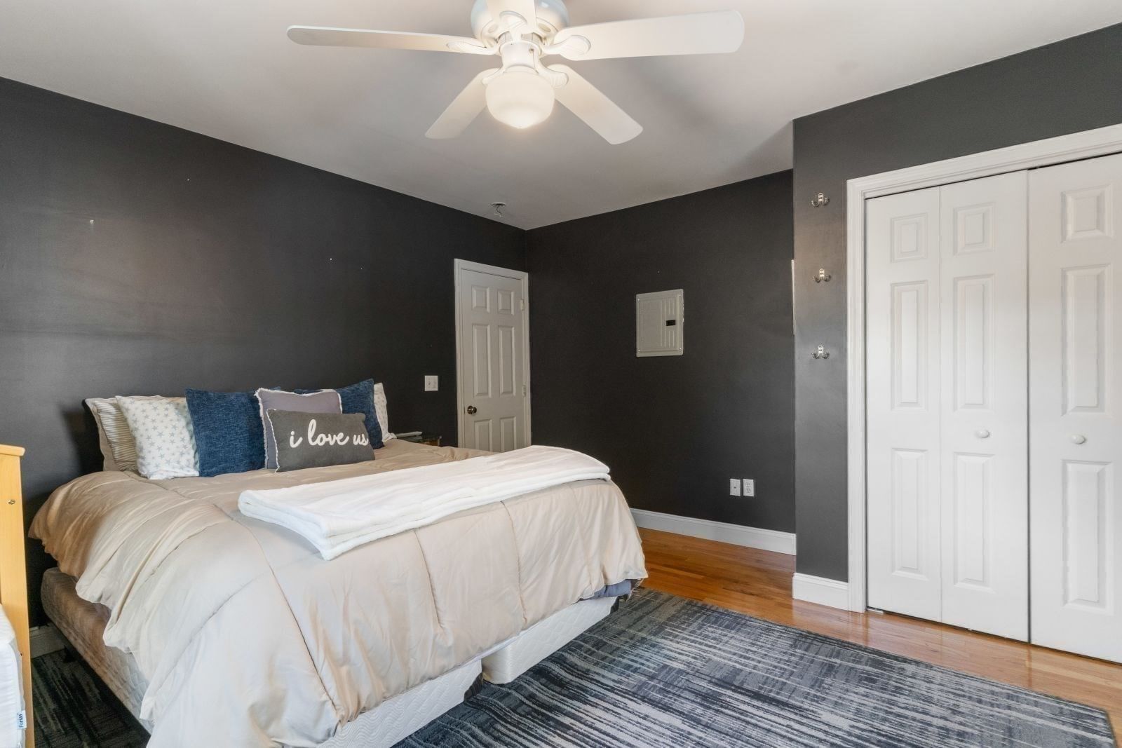 22 Aberdeen Ave Waltham — Photo 19 of 38
