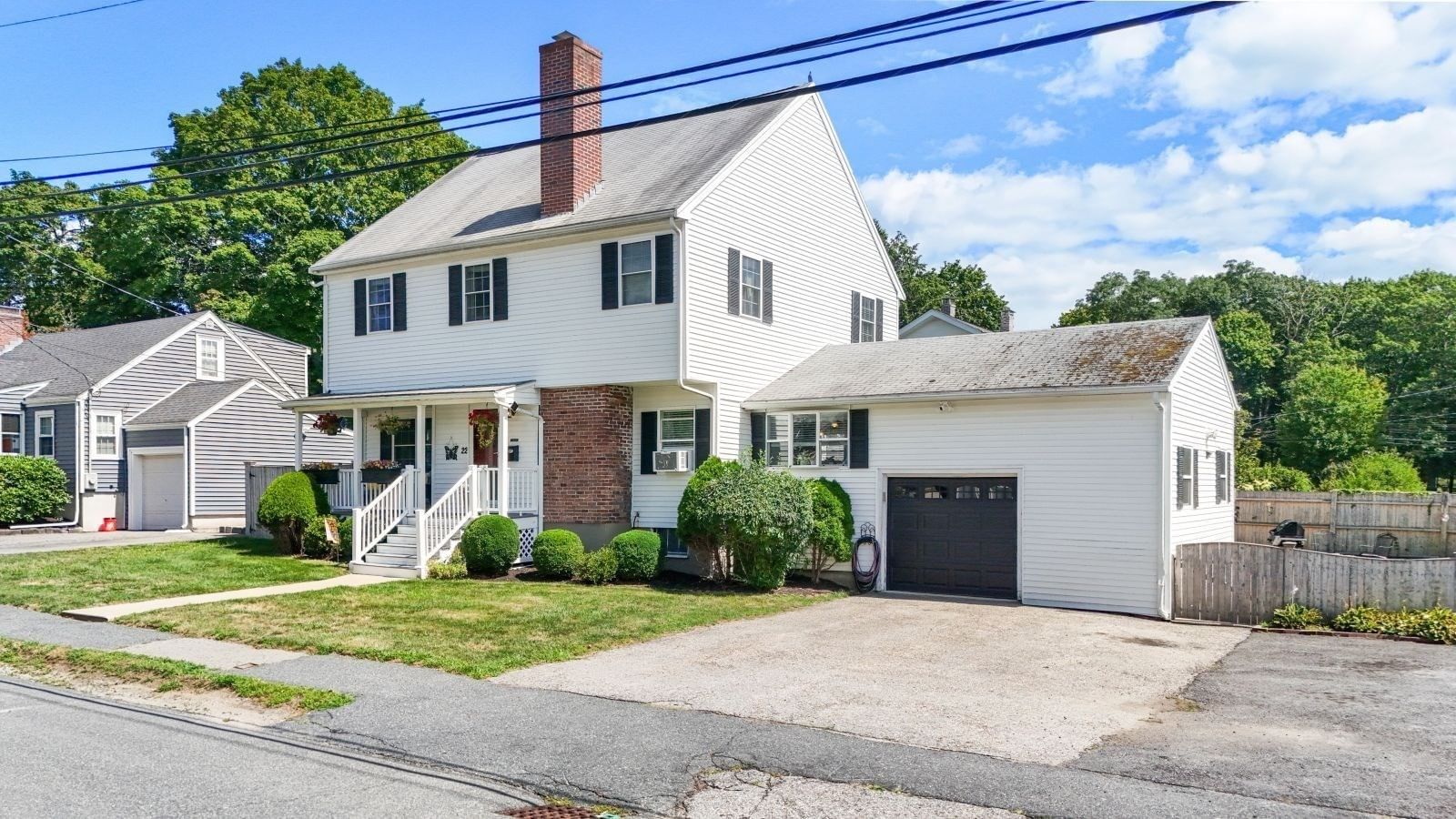 22 Aberdeen Ave Waltham — Photo 3 of 38