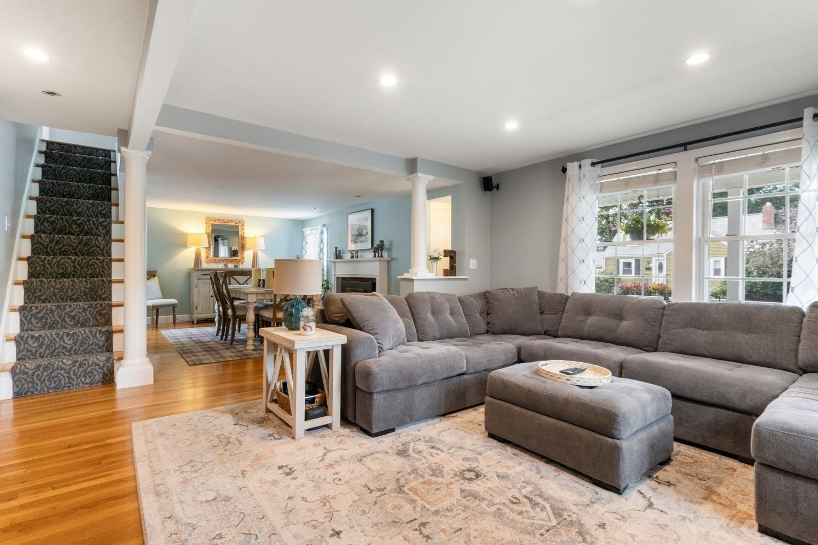 22 Aberdeen Ave Waltham — Photo 5 of 38