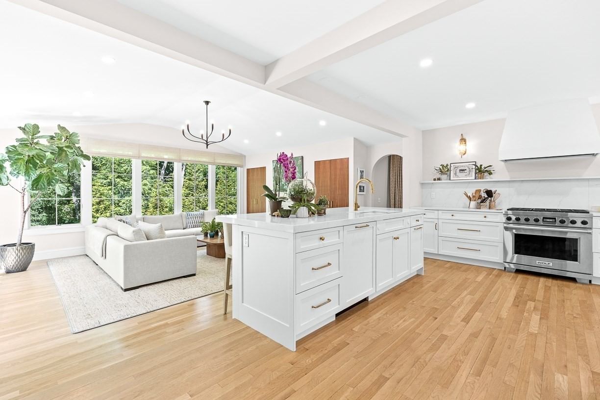 39 Fairbanks Ave Wellesley — Photo 12 of 42