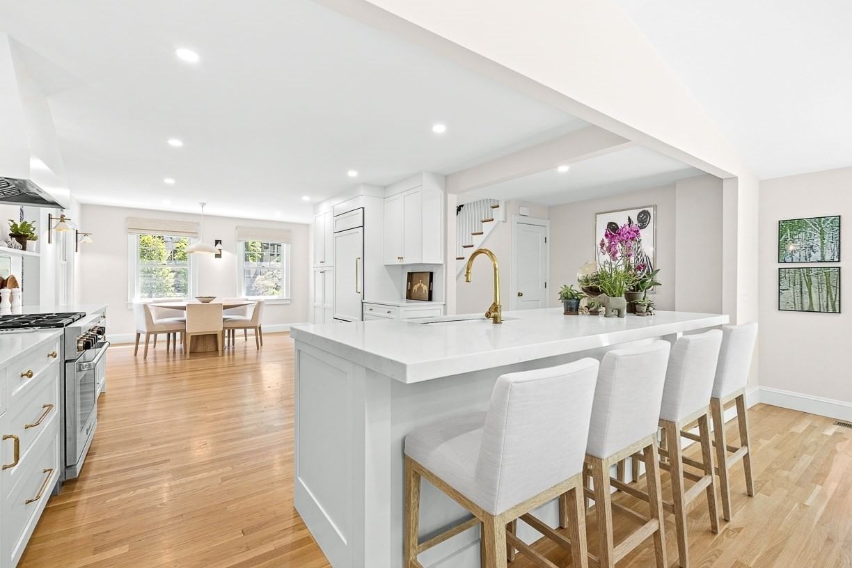 39 Fairbanks Ave Wellesley — Photo 14 of 42