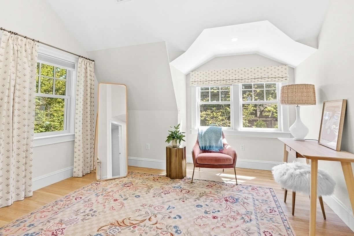 39 Fairbanks Ave Wellesley — Photo 22 of 42