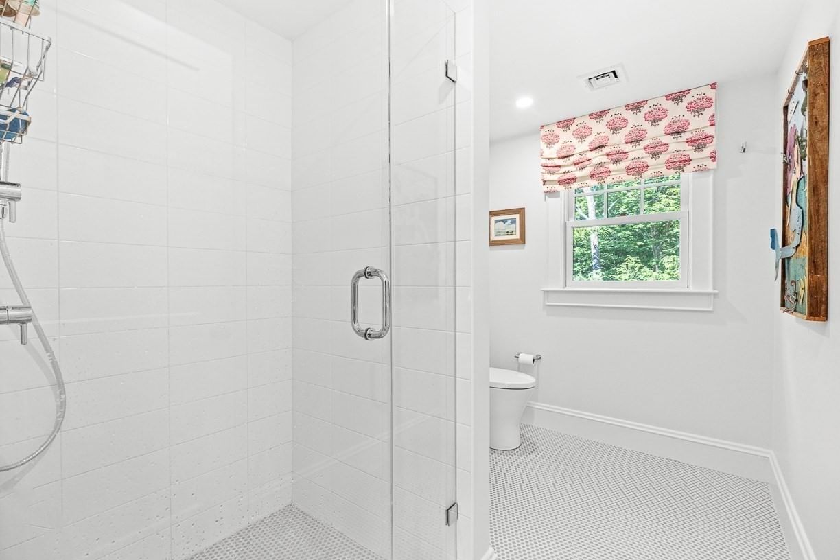 39 Fairbanks Ave Wellesley — Photo 23 of 42