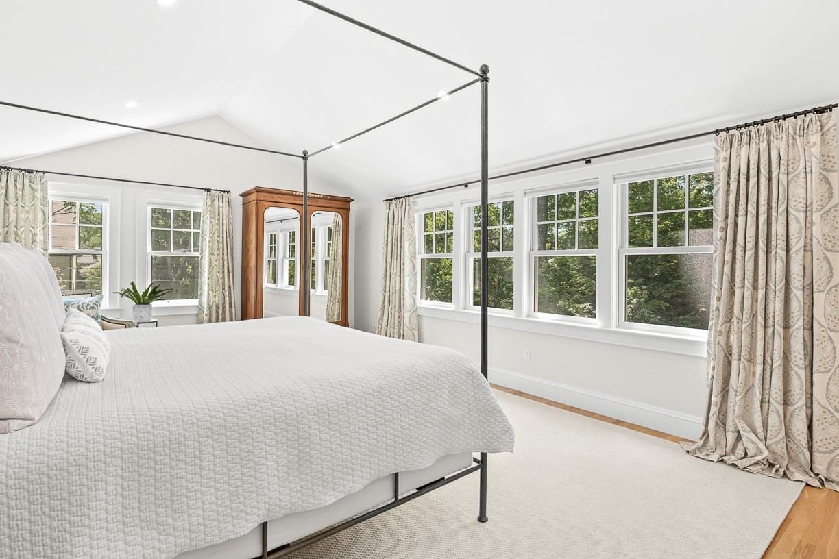 39 Fairbanks Ave Wellesley — Photo 24 of 42