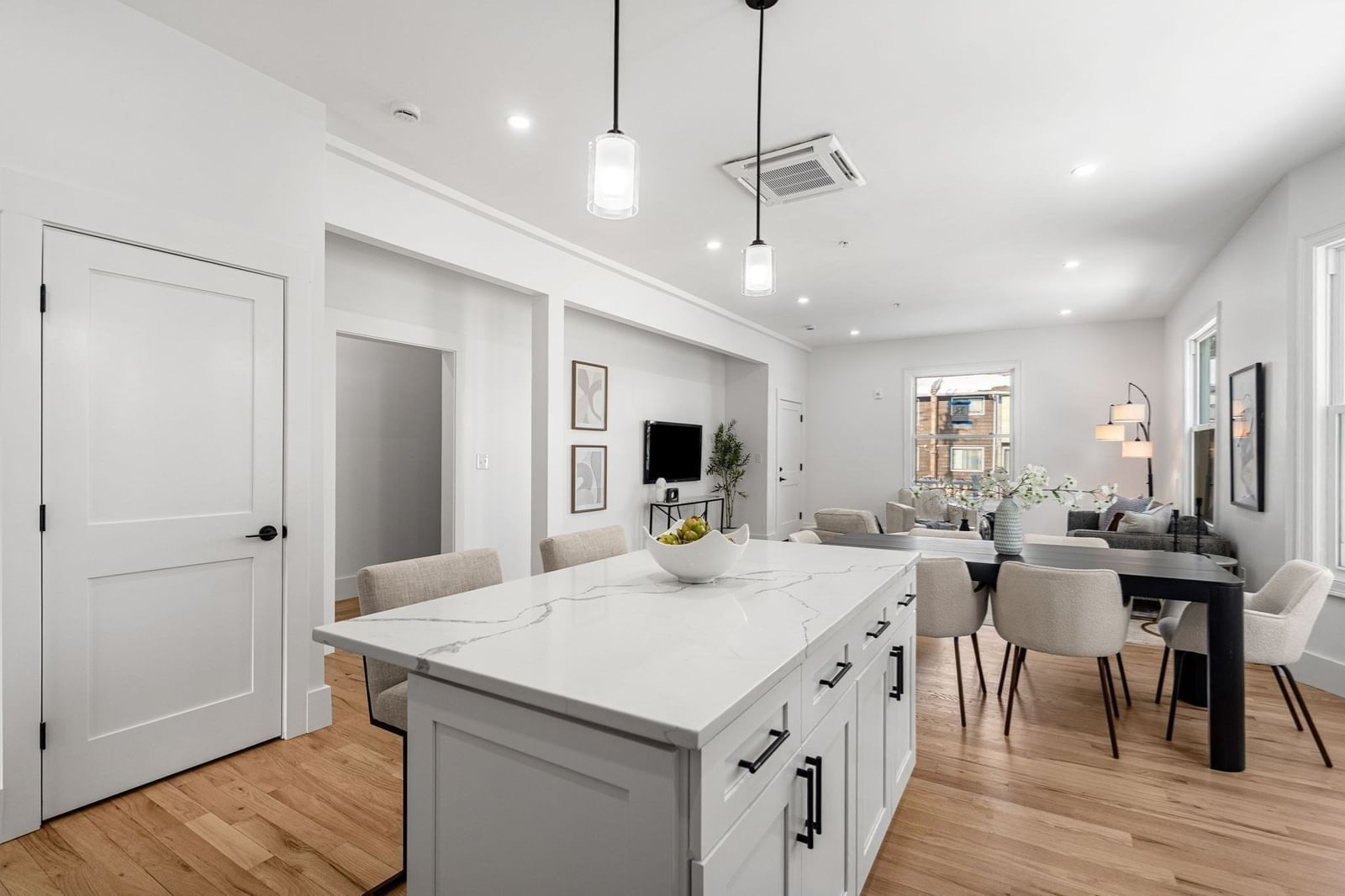 151 Townsend #2 Boston — Photo 5 of 23