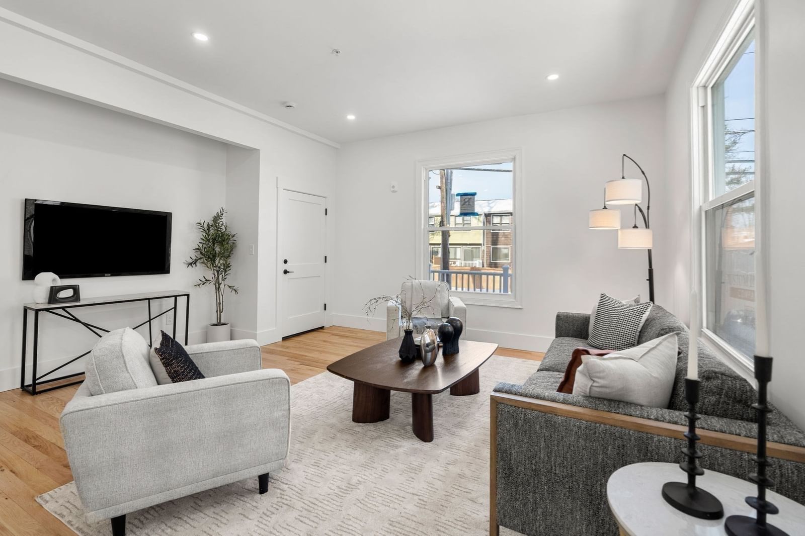 151 Townsend #2 Boston — Photo 6 of 23