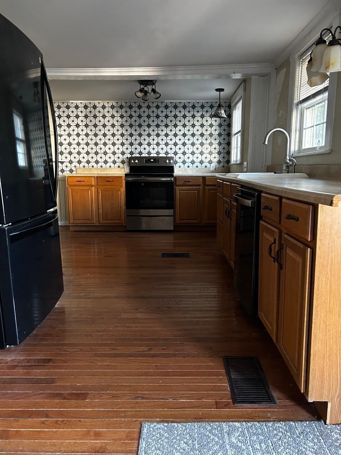 201 Union Street Gardner — Photo 9 of 35