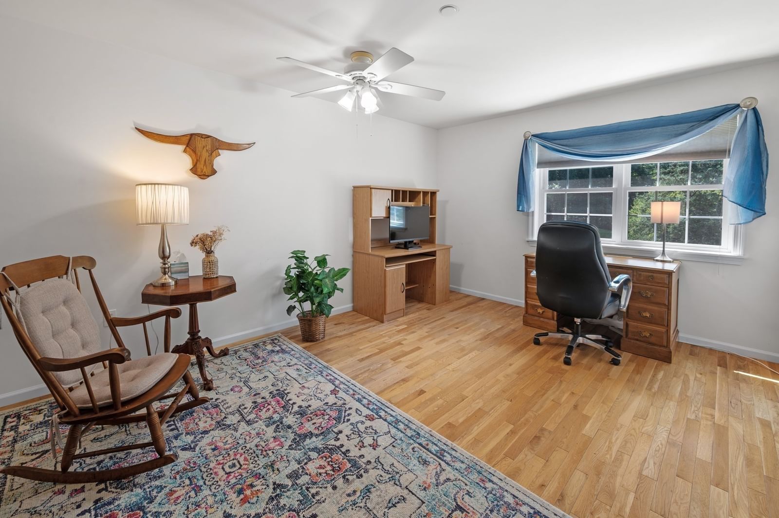 9 Bishops Forest Dr #9 Waltham — Photo 10 of 19