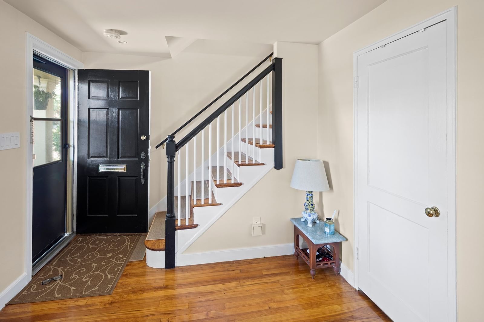 40 Pierce Rd #40 Watertown — Photo 4 of 32