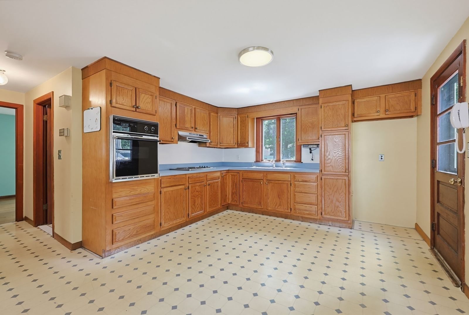 135 Crane St Dedham — Photo 11 of 28