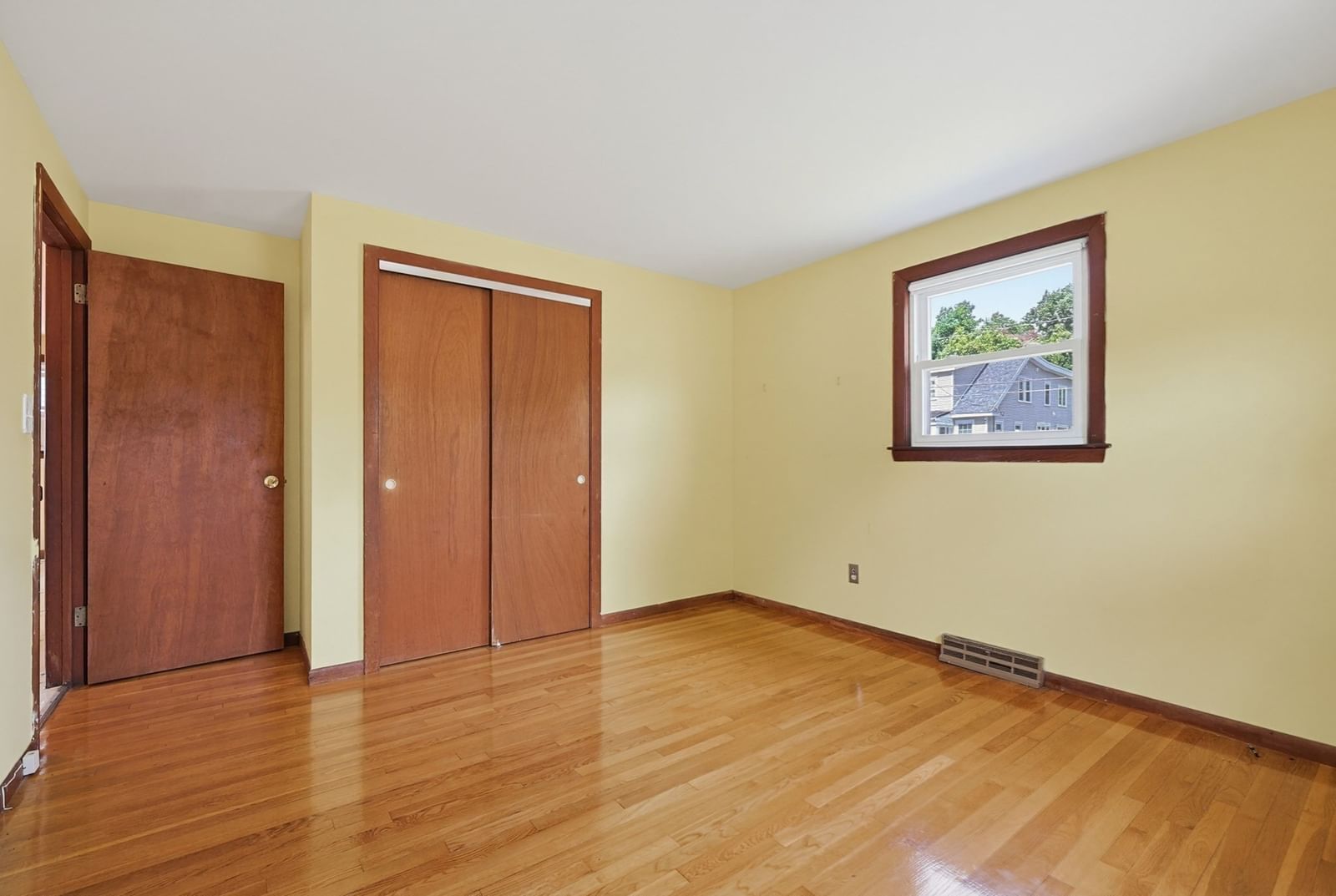 135 Crane St Dedham — Photo 14 of 28