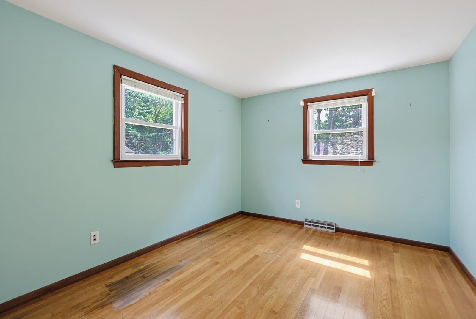 135 Crane St Dedham — Photo 17 of 28