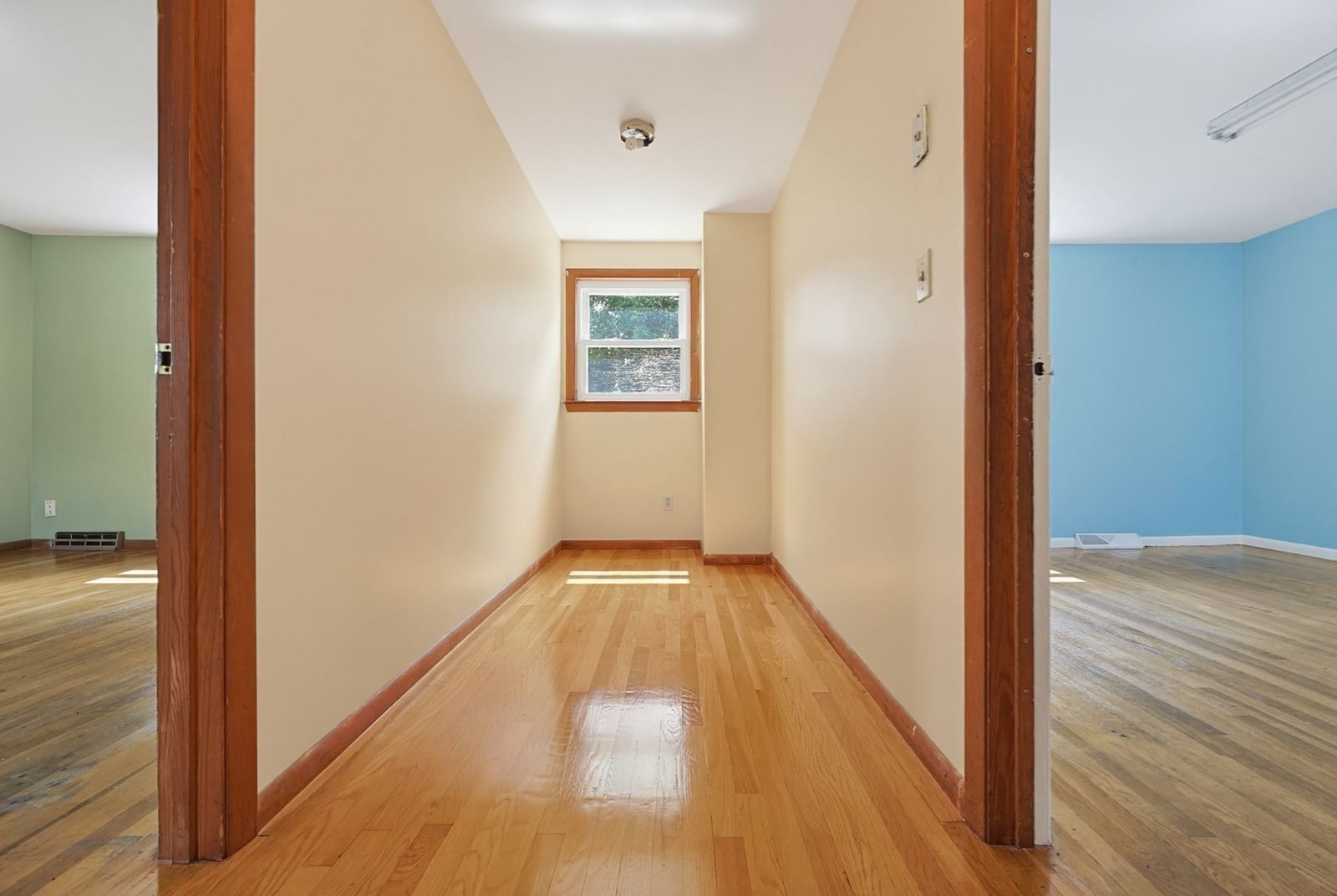 135 Crane St Dedham — Photo 22 of 28