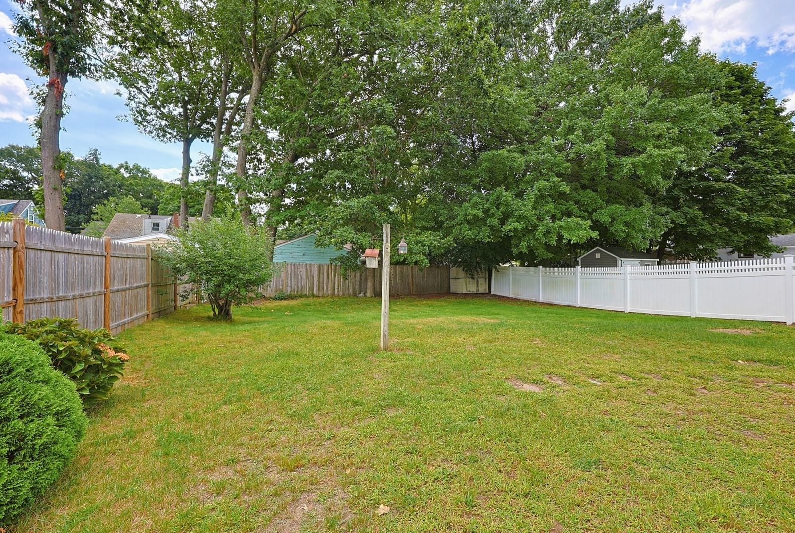 135 Crane St Dedham — Photo 4 of 28