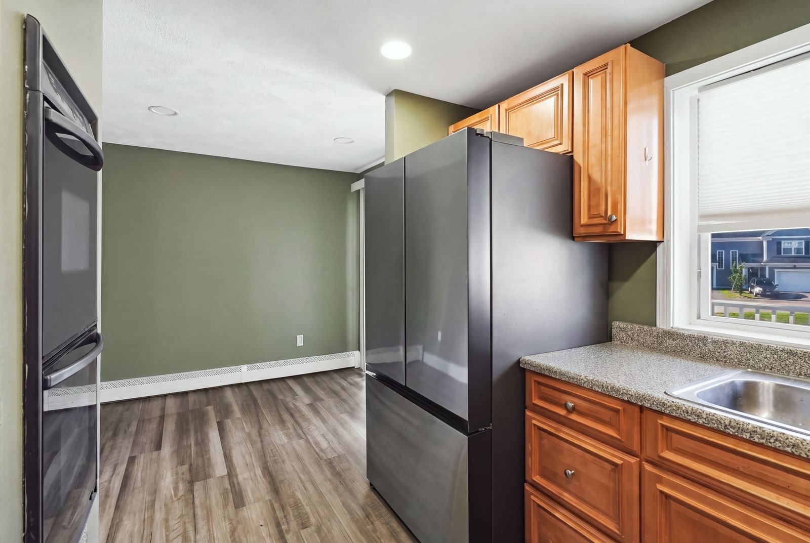 47 Lawn St #47 Attleboro — Photo 13 of 40
