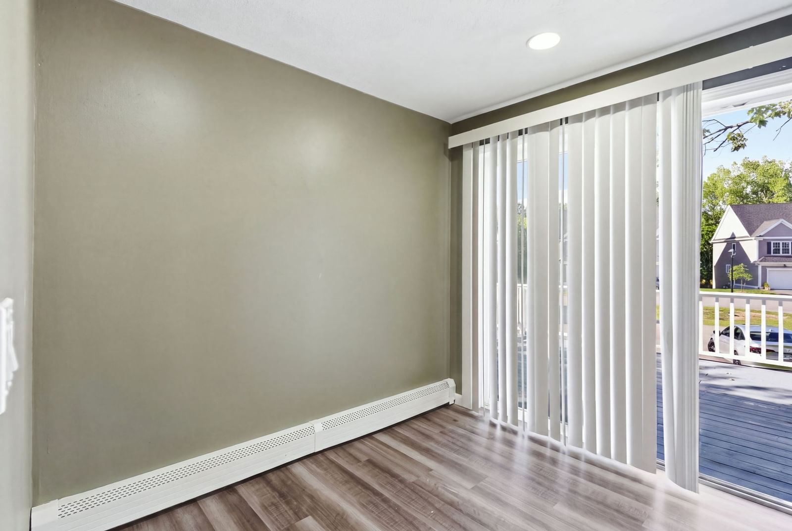 47 Lawn St #47 Attleboro — Photo 14 of 40