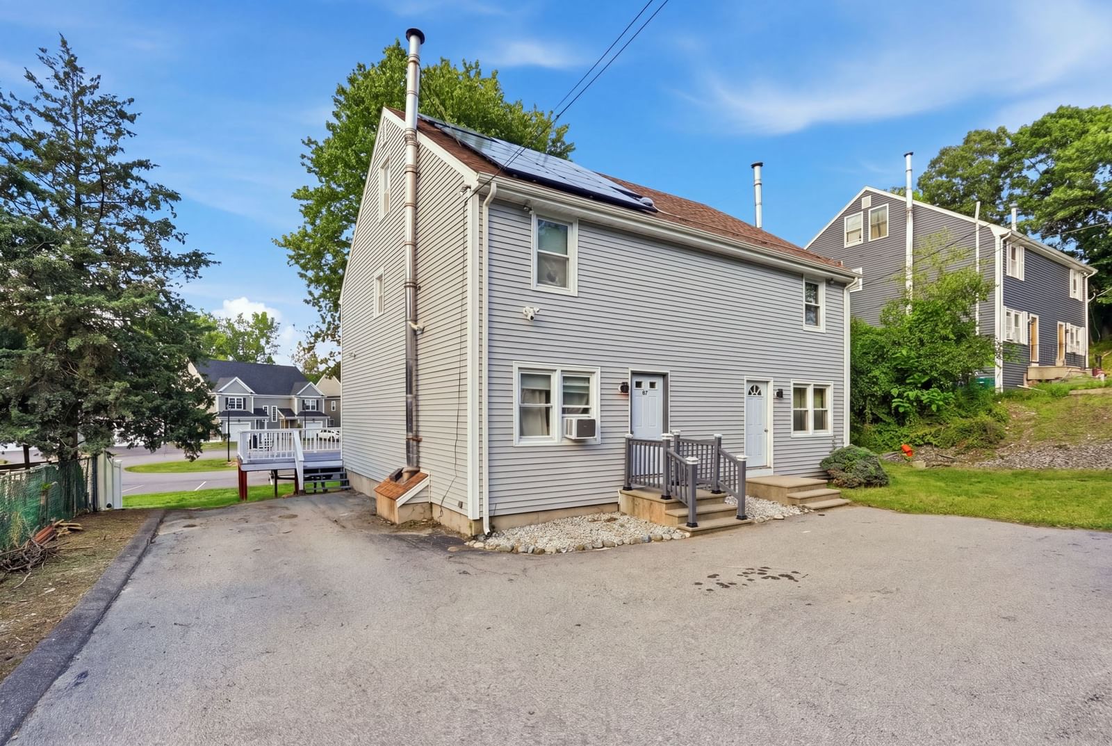 47 Lawn St #47 Attleboro — Photo 2 of 40
