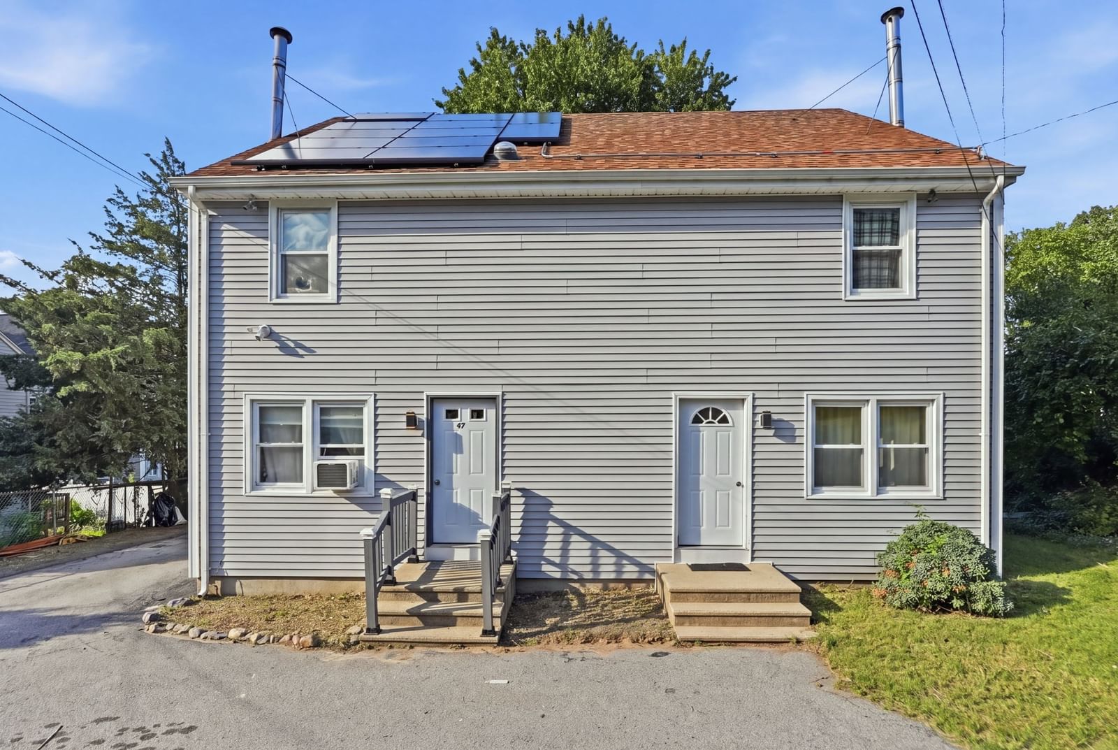 47 Lawn St #47 Attleboro — Photo 3 of 40