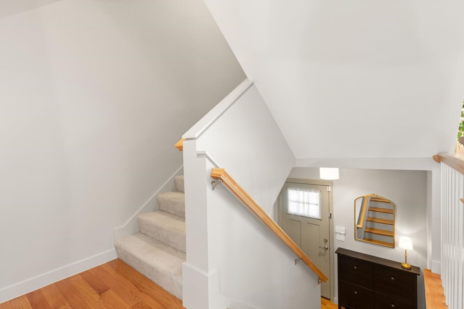 25 Craftsman Ct #25 Grafton — Photo 2 of 35