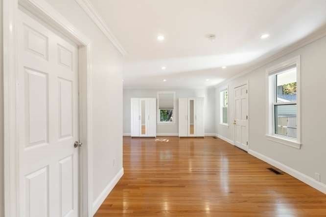 199 Washington Street #199 Winchester — Photo 19 of 42