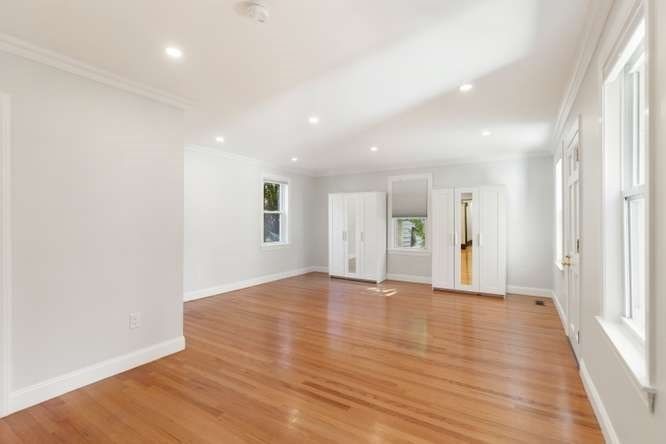 199 Washington Street #199 Winchester — Photo 20 of 42