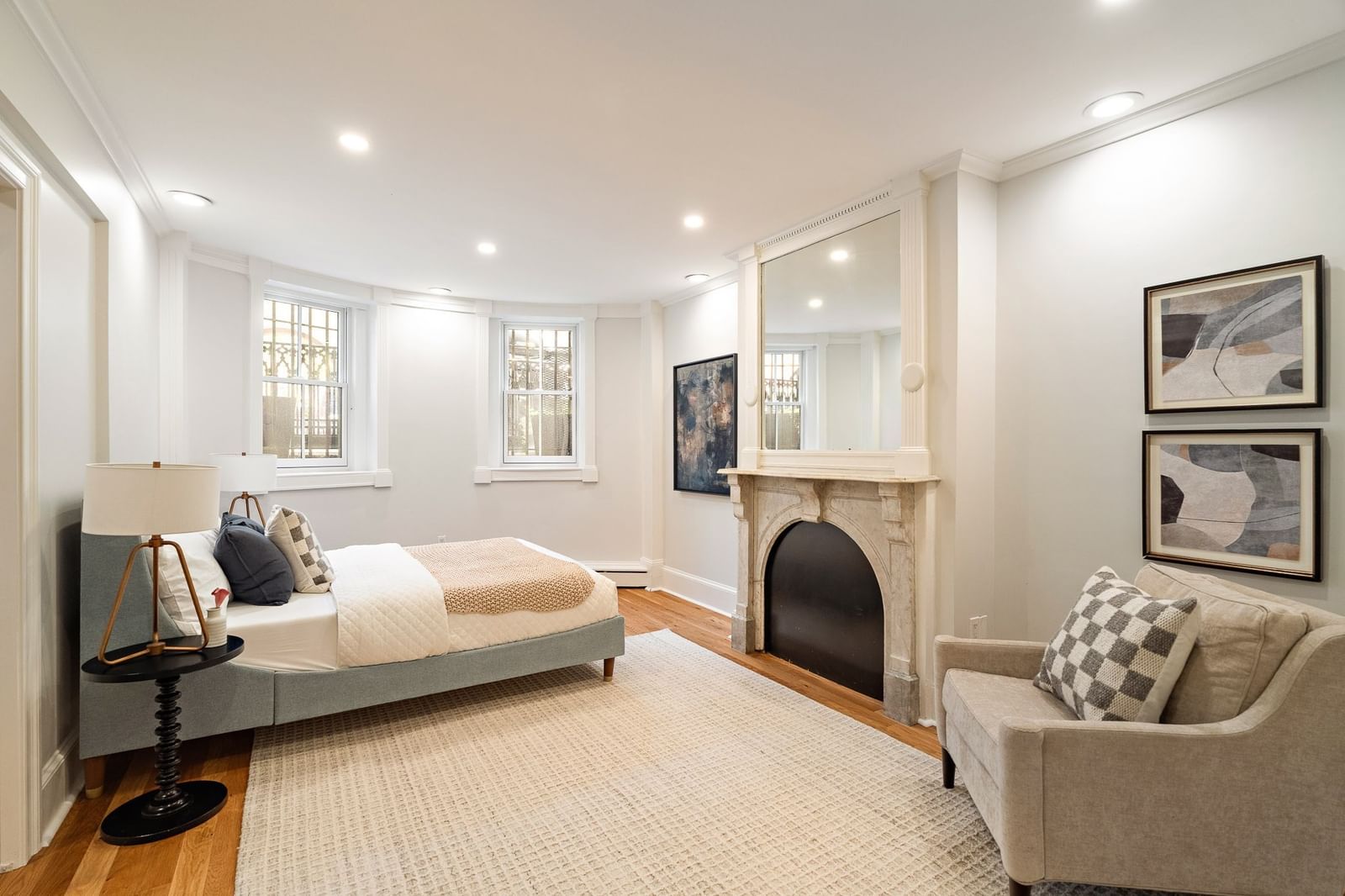 98 W Springfield Street #1 Boston — Photo 10 of 17