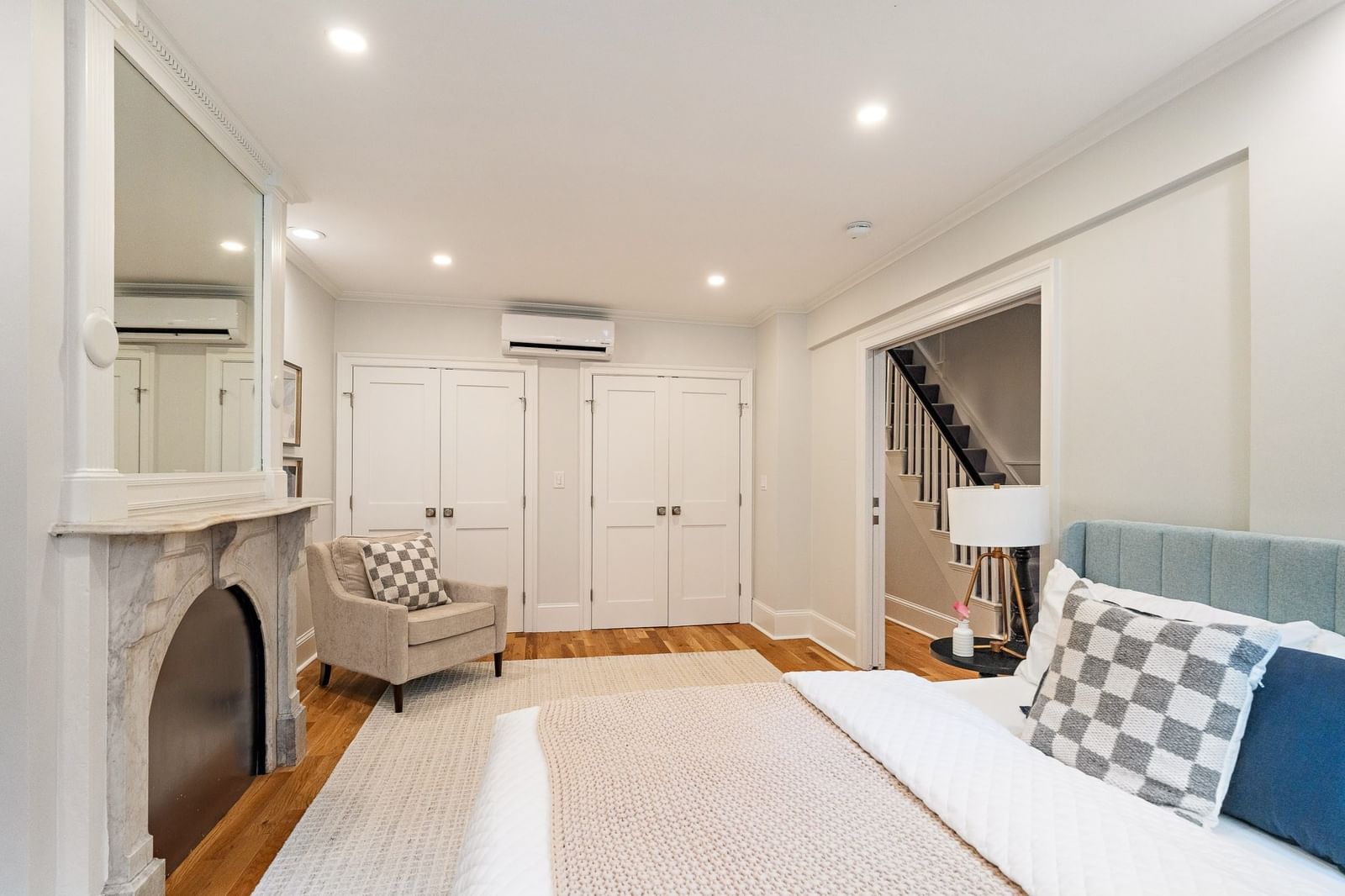 98 W Springfield Street #1 Boston — Photo 11 of 17