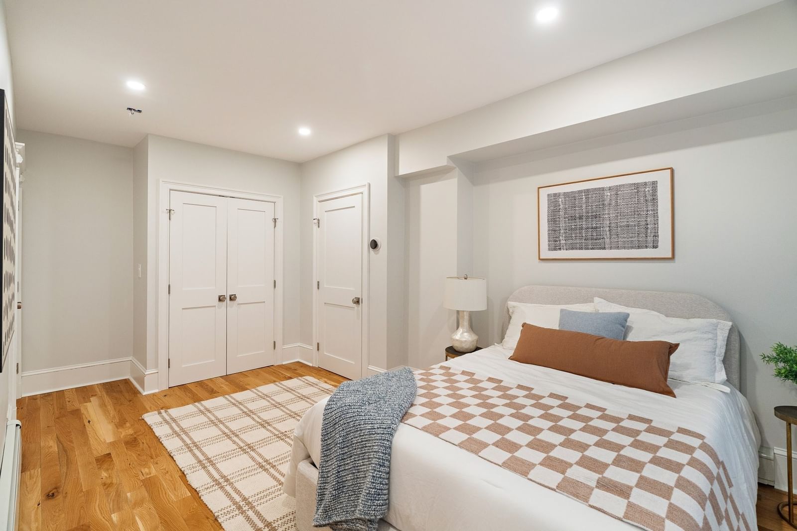98 W Springfield Street #1 Boston — Photo 13 of 17