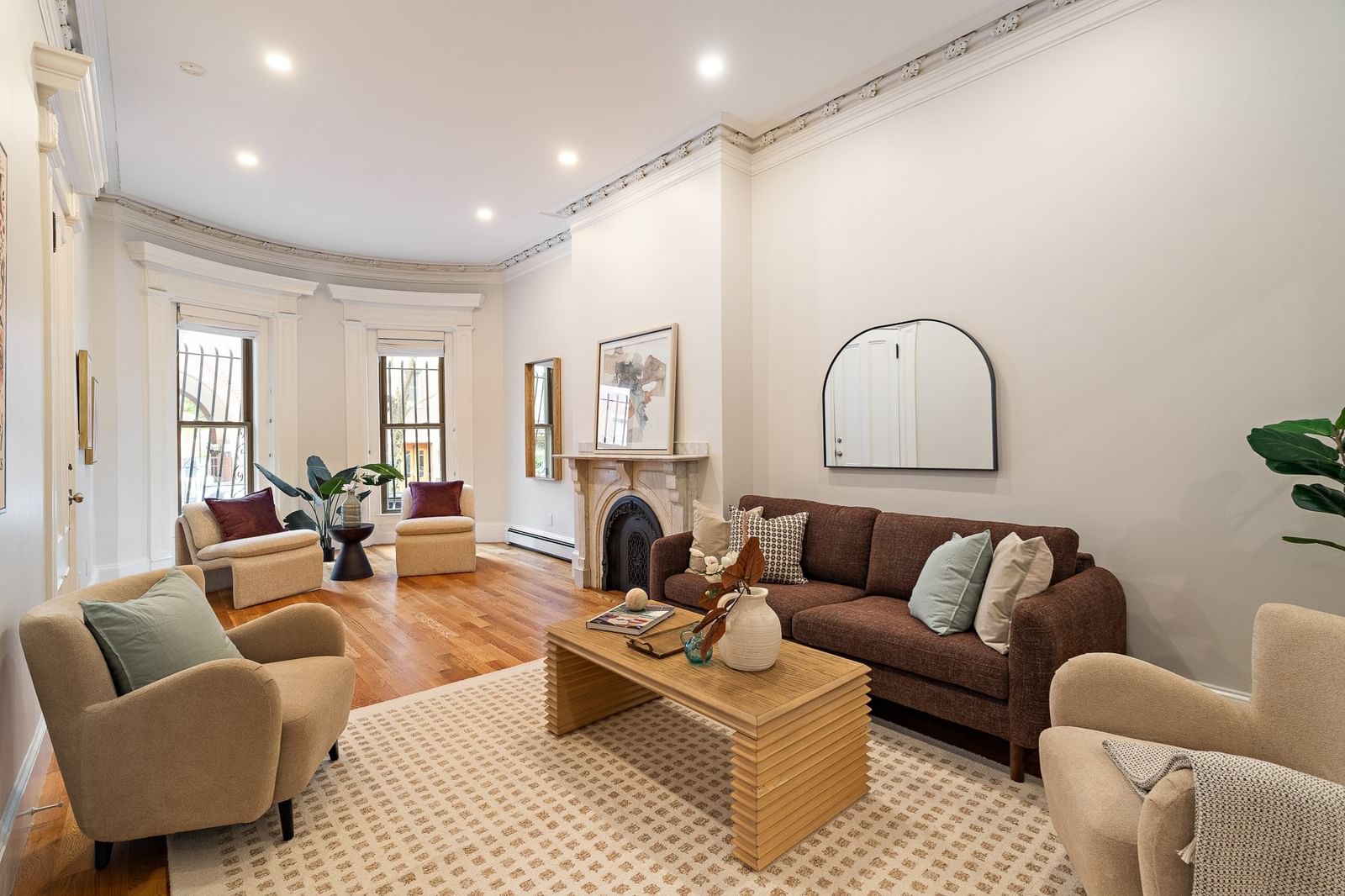 98 W Springfield Street #1 Boston — Photo 3 of 17