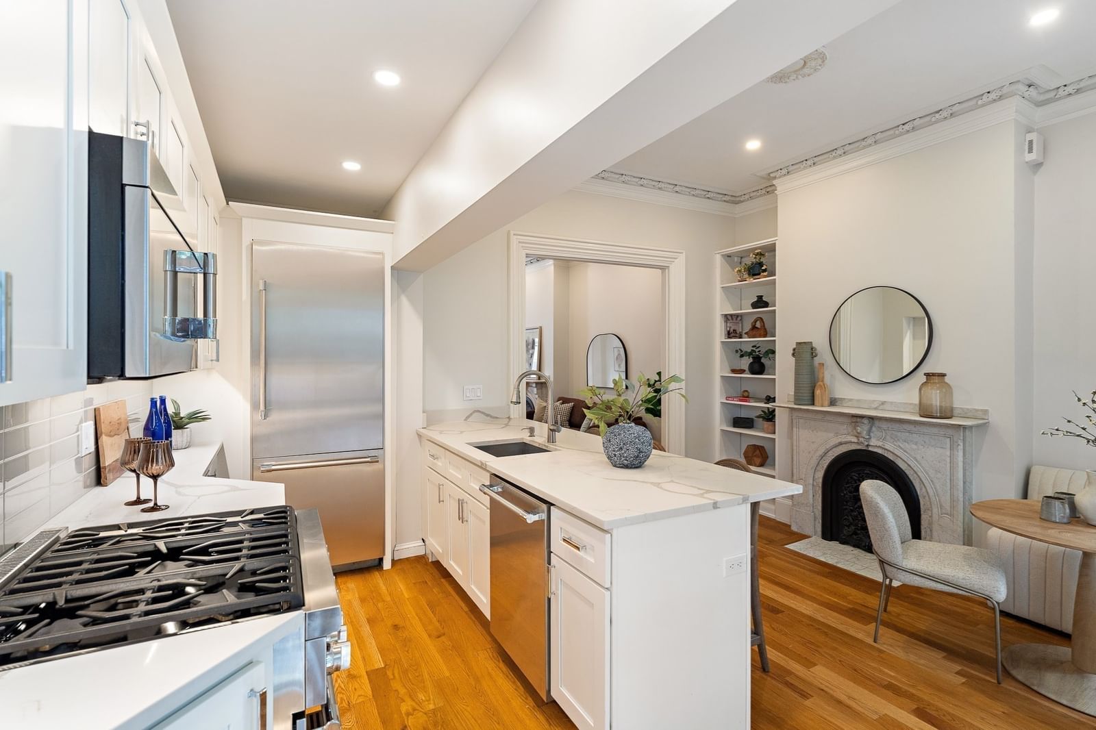98 W Springfield Street #1 Boston — Photo 7 of 17
