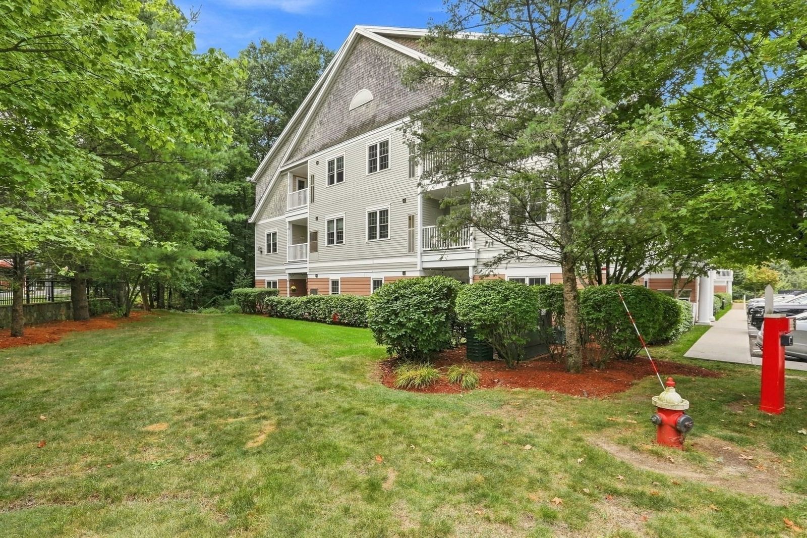 180 Chickering Rd #302C North Andover — Photo 40 of 42